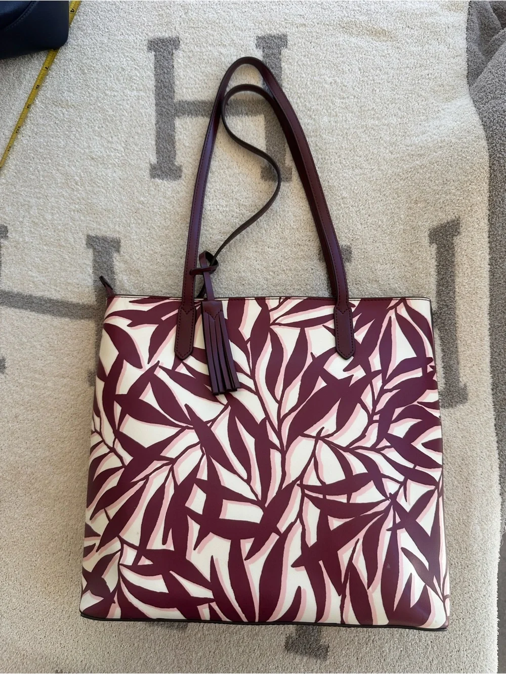 Kate spade Tote Bag in Burgundy and Cream